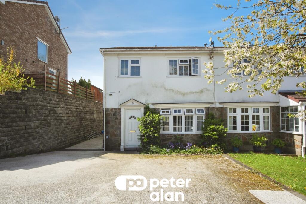 House in Maesycwmmer, Caerphilly - View 2