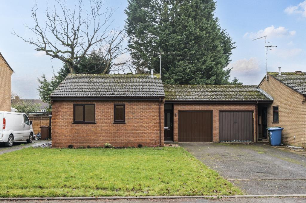 Main image of property: Banbury, Oxfordshire, OX16