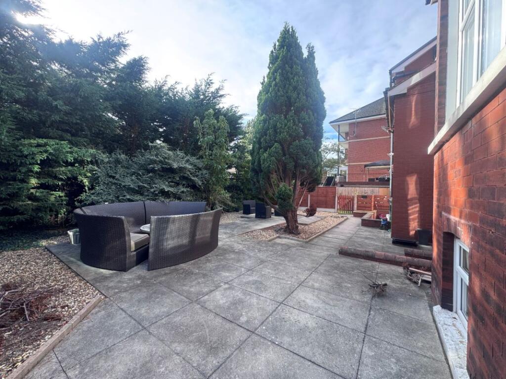 Apartment in Sefton, Liverpool City Region - View 5