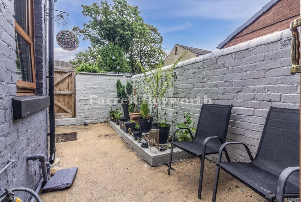 House in Preston - View 2
