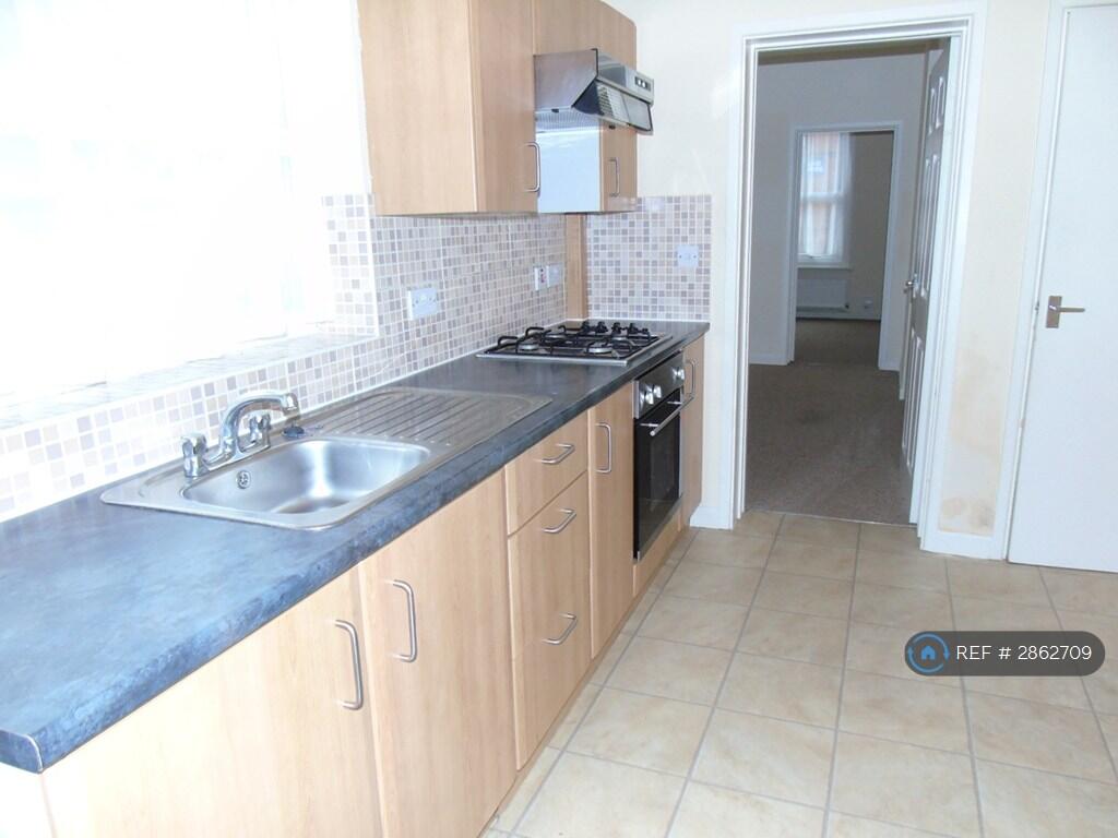 Apartment in Gloucester, Chequers - View 4