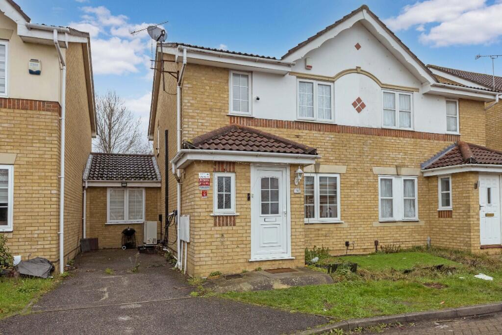 3-bed semi-detached on Gervaise Close, Slough, Berkshire, SL1, £475,000