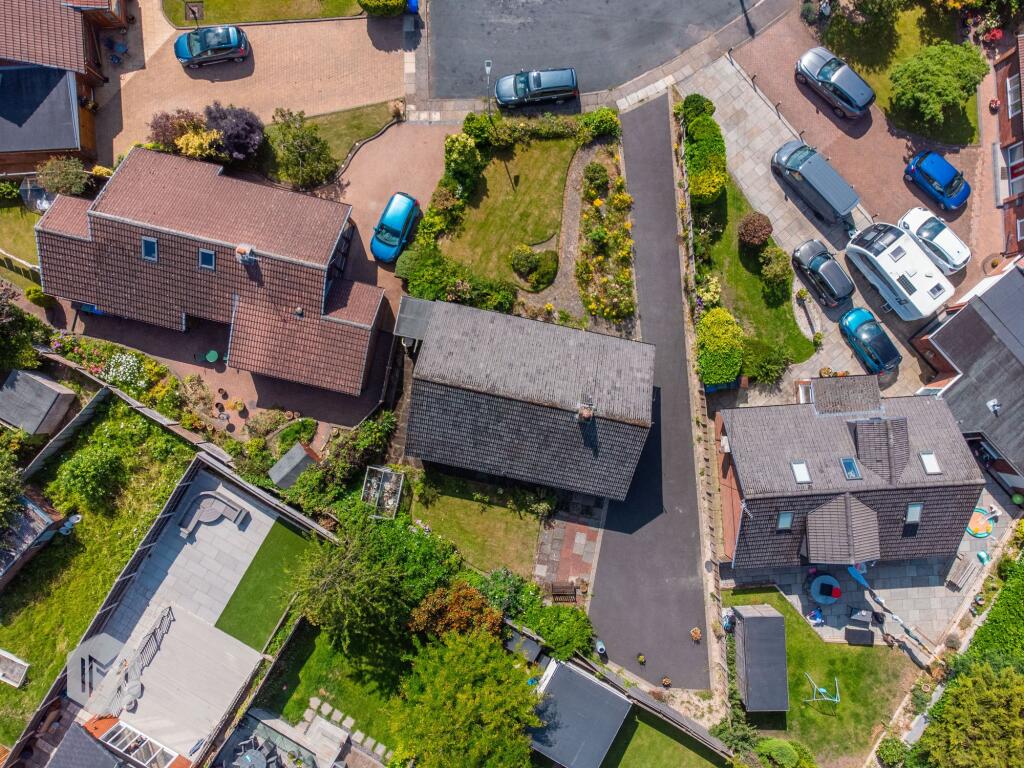 Greenfield Close, Bury, BL8 photo 5