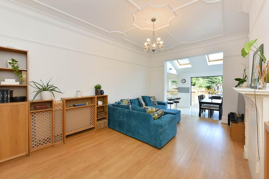 House in London - View 4