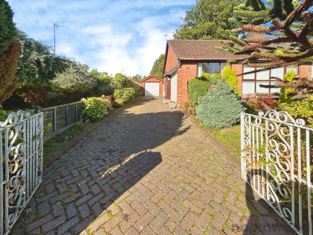 Main image of property: Oakleigh Avenue, Bolton, BL3