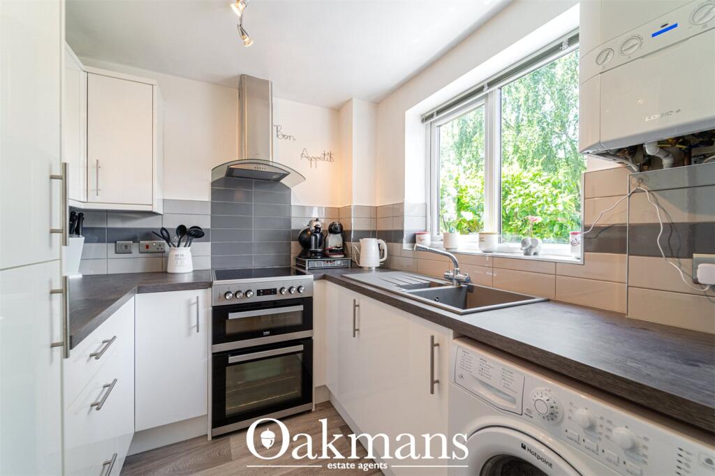 House in Worcester - View 4