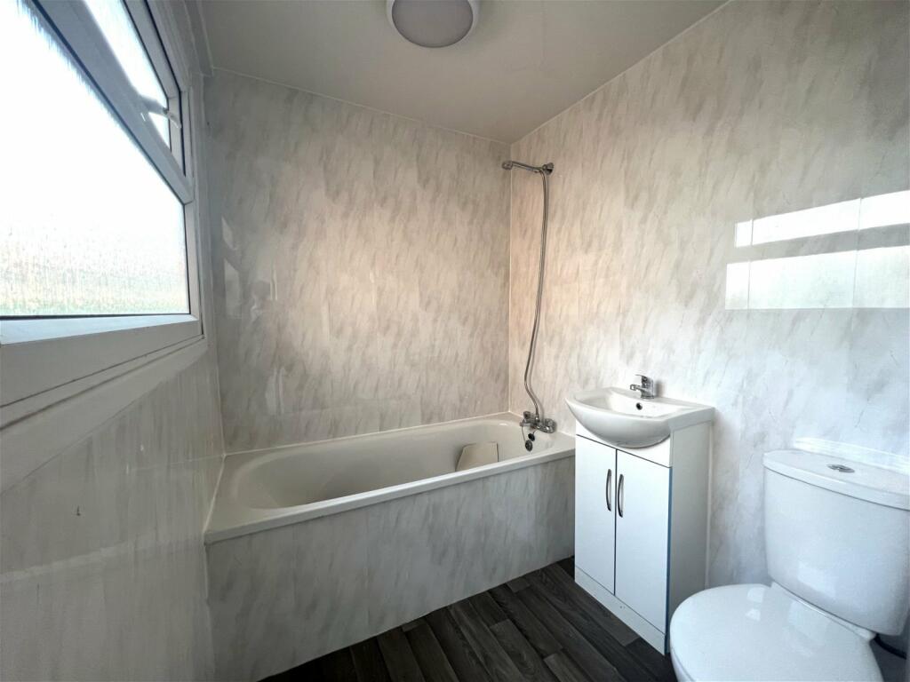 House in Sheffield - View 4