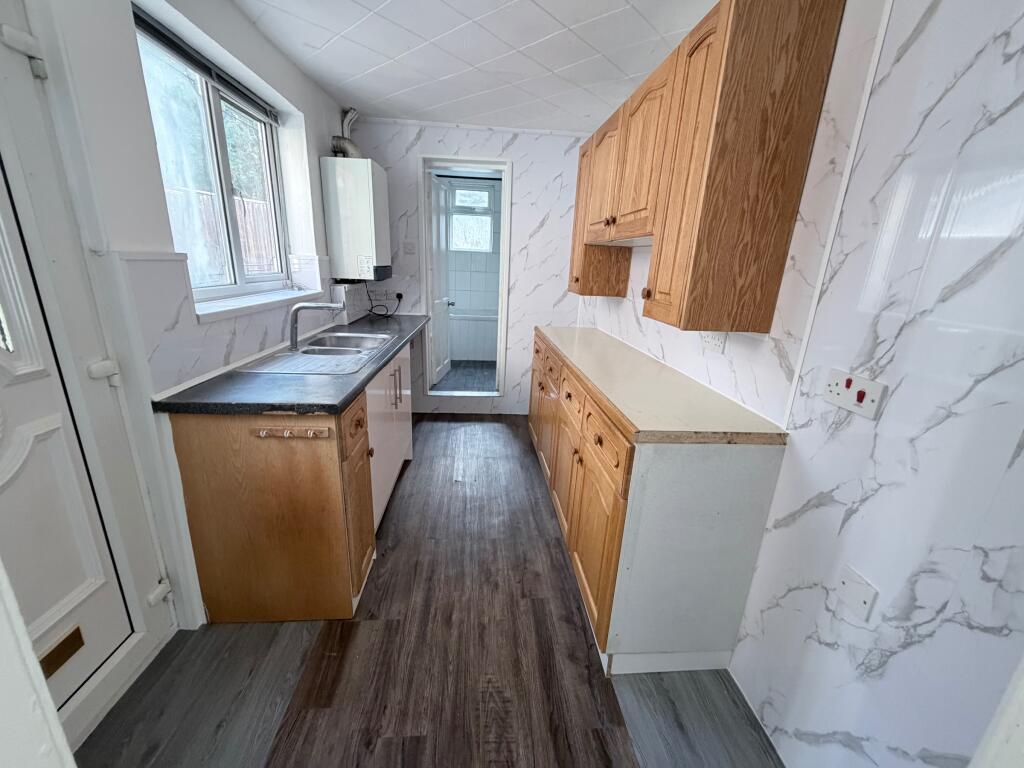 Main image of property: BROXTOWE DRIVE, MANSFIELD