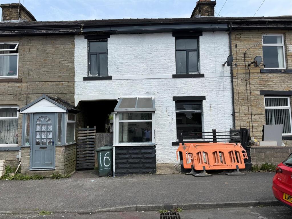 Main image of property: Vernon Place, Undercliffe, Bradford