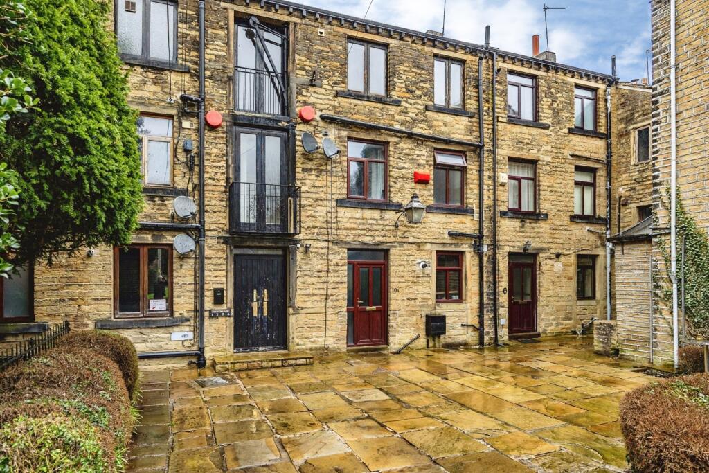 Main image of property: Penistone Road, Fenay Bridge, Huddersfield, West Yorkshire, HD8