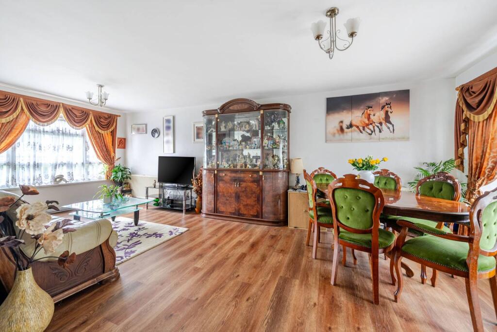 Main image of property: Castlebar Mews, Ealing, London, W5