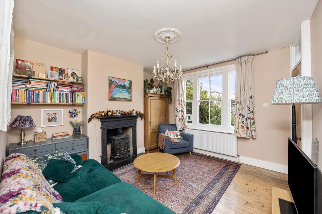 House in Brighton - More