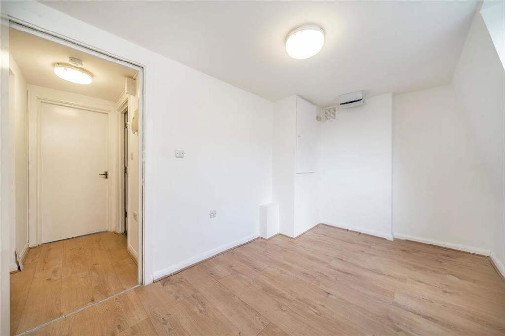 Apartment in London, New Cross Gate - View 5