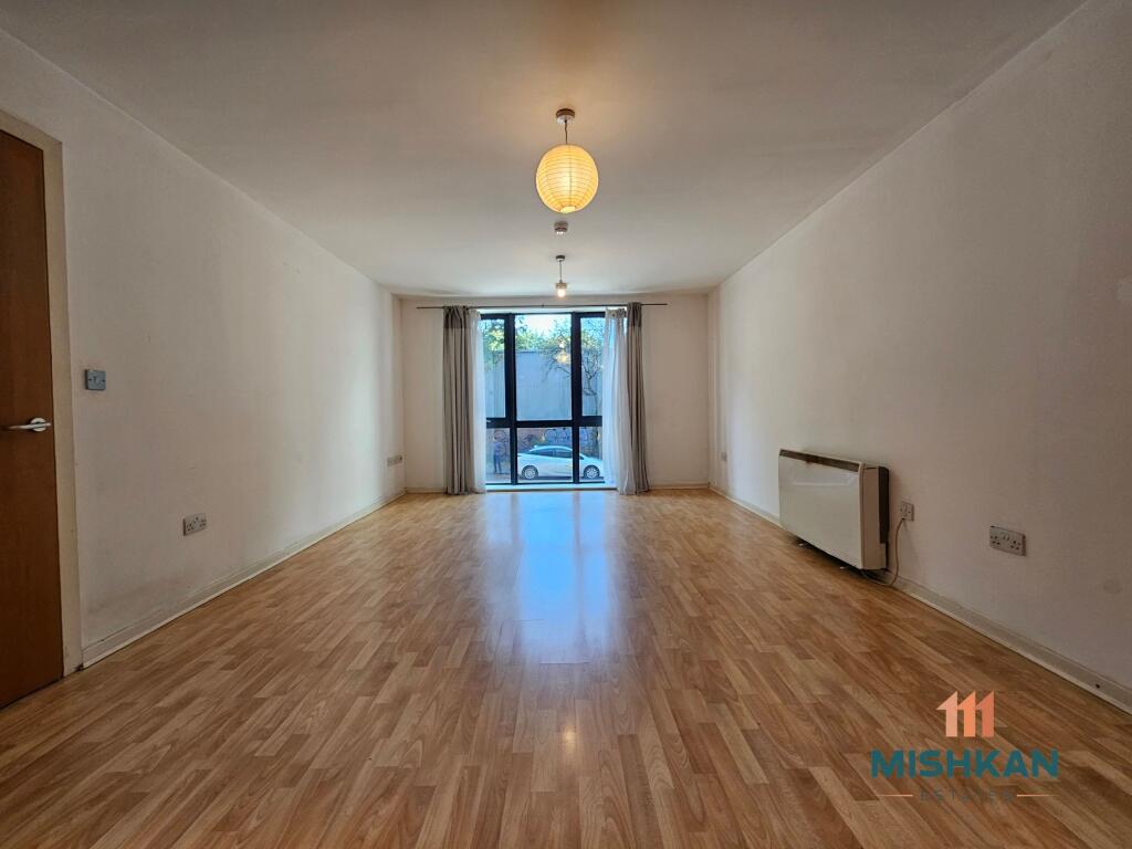 Apartment in Manchester, City Centre - View 2