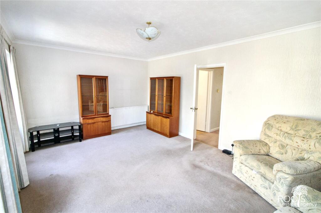 House in Thatcham, West Berkshire - View 3