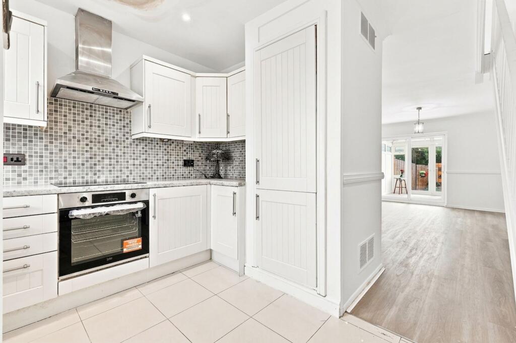 House in Basildon, Essex - View 5