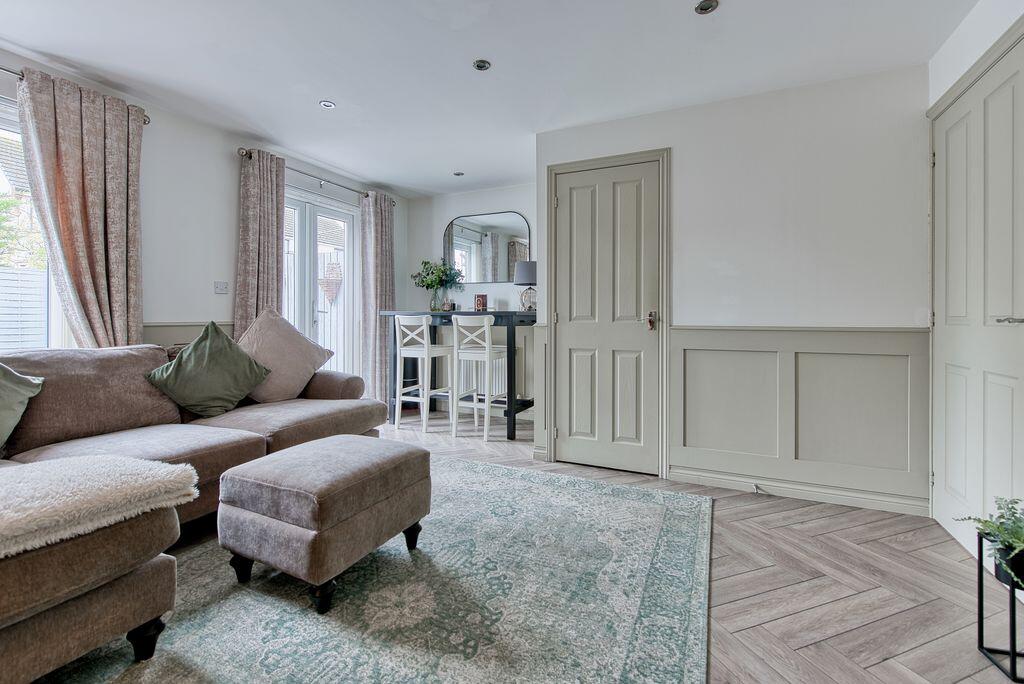 Burnbrae Place, Bonnyrigg photo 3