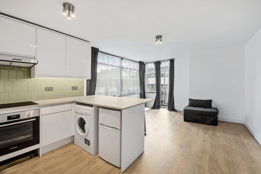 Main image of property: Westbourne Terrace,
Hyde Park, W2