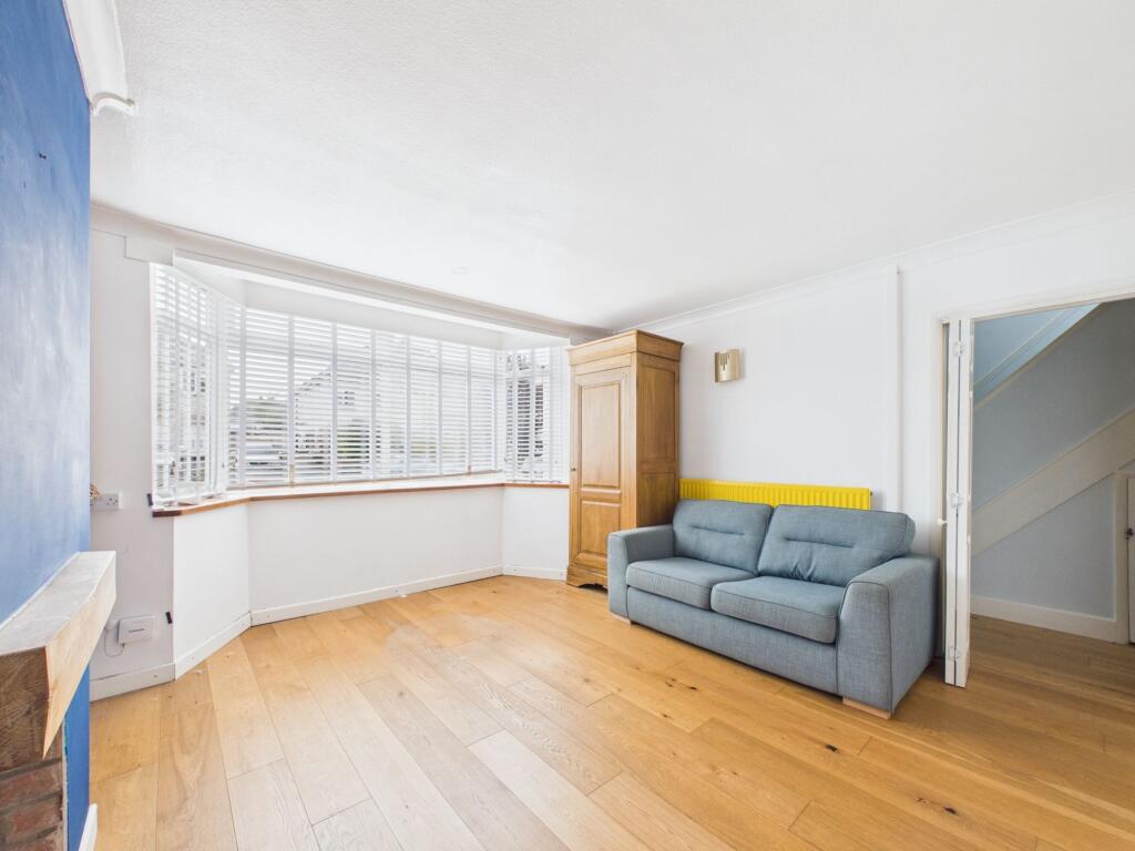 House in Gloucester - View 2