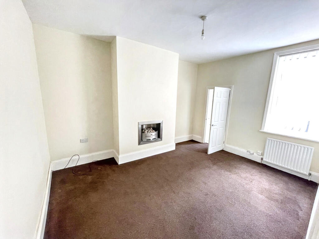 Apartment in South Tyneside, Westoe - View 4