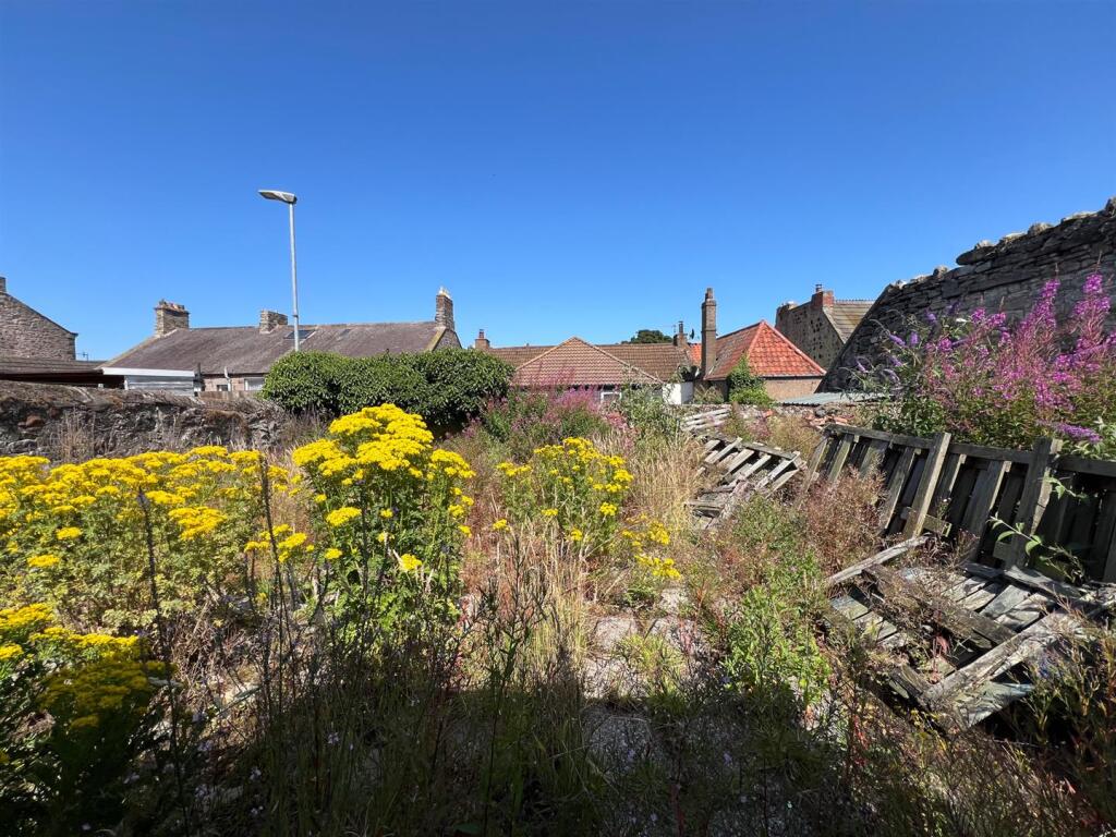 Apartment in Galashiels - More