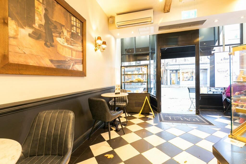 302 Upper Street 3.jpg