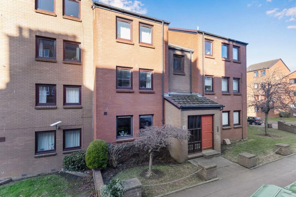 Main image of property: Flat 6, 52, Bryson Road, Edinburgh, EH11 1DX