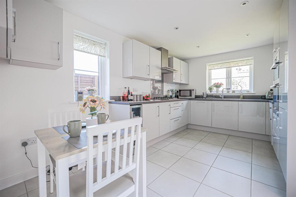 House in Dacorum, Hertfordshire - View 3