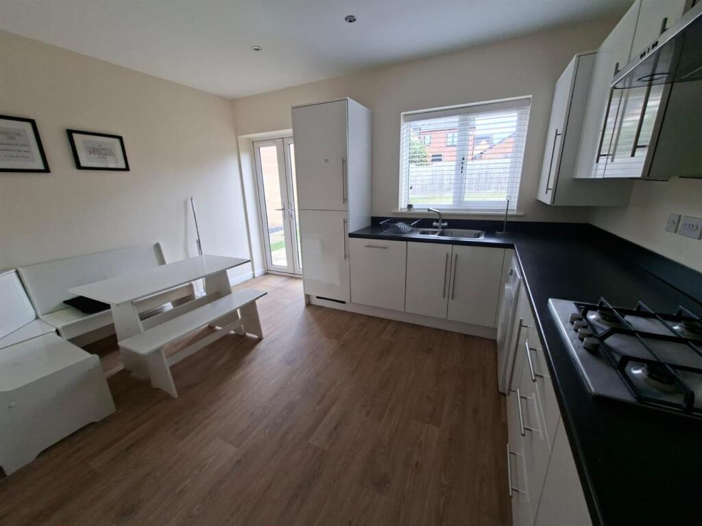 House in Duston, Marina Park, Upton - More