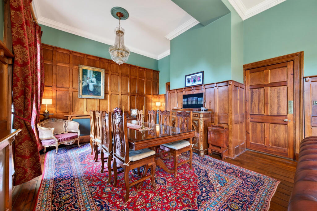 House in Slough, Hitcham, Burnham - More