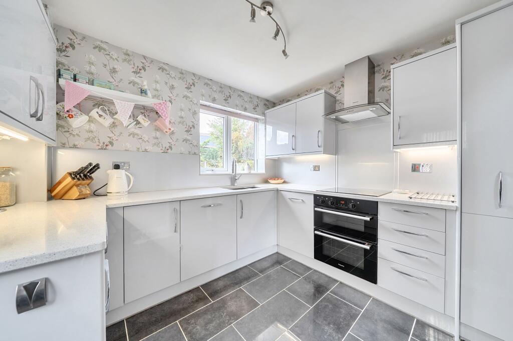 49, Studley Road, Wootton, MK43 photo 4