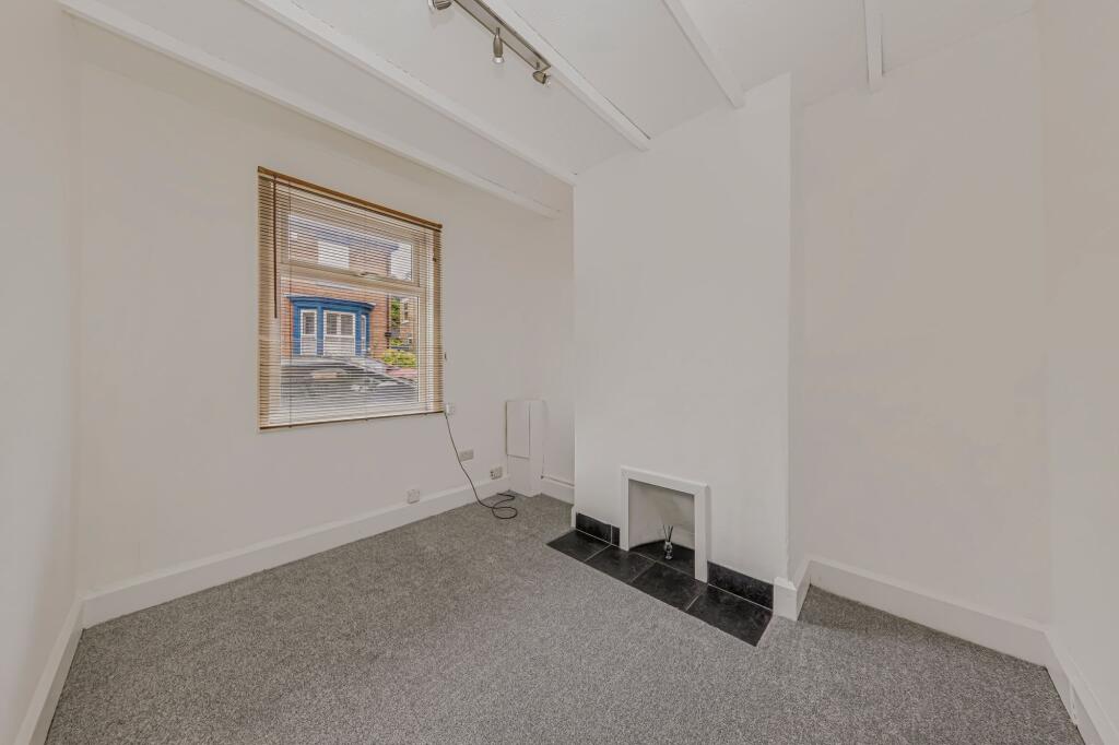 House in Stoke-on-Trent - View 5