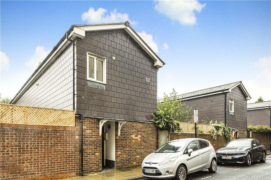 Main image of property: Faraday Close, London, N7