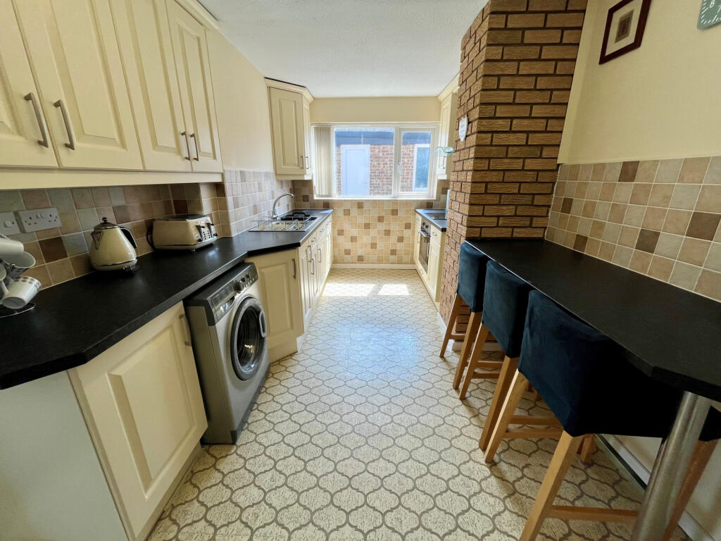 House in Hull, Bilton Grange - View 4