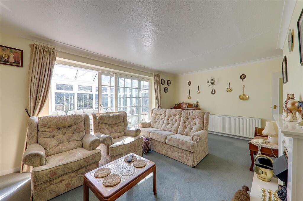 House in Worthing, West Sussex - View 4