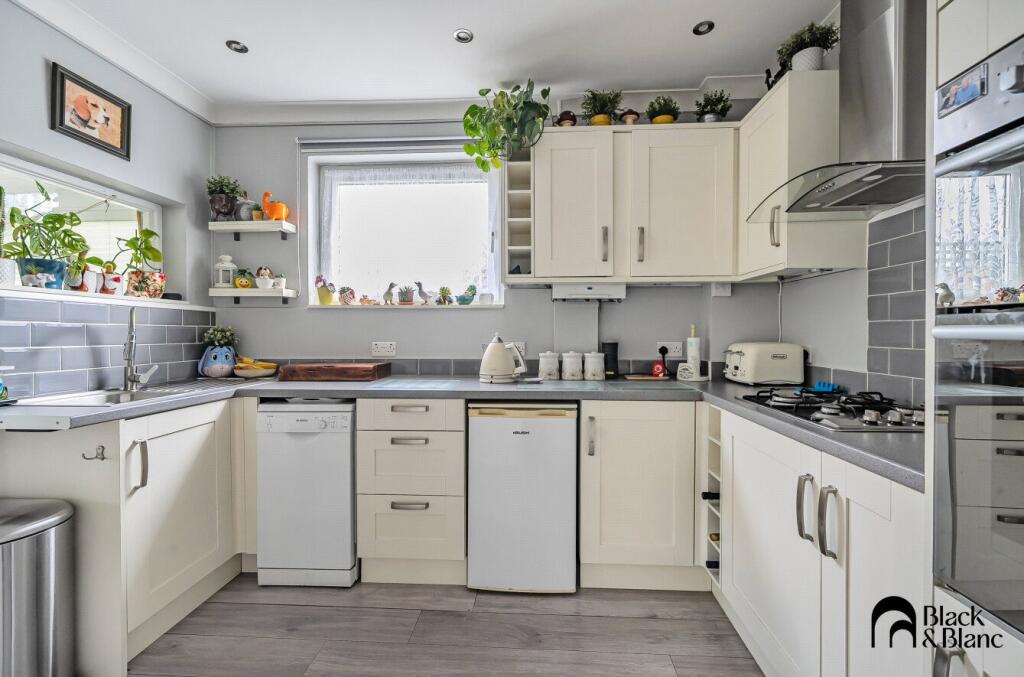 House in Croydon, Woodside - View 5