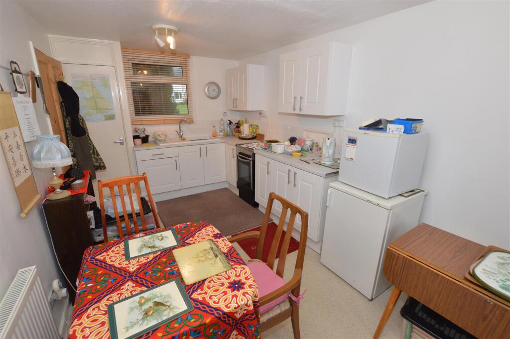 Warwick Close, Catterick Garrison photo 4