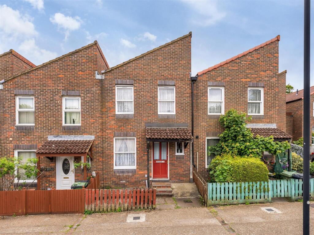 Main image of property: Kingston Square, London, SE19