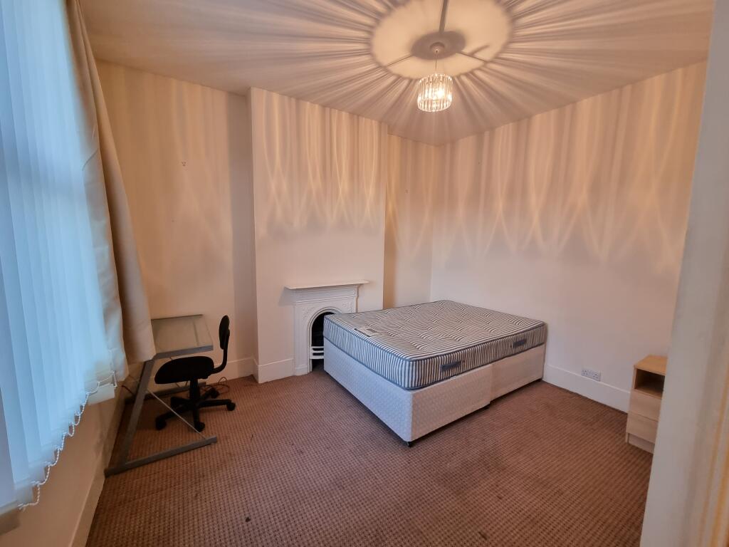 House in Warwick, Royal Leamington Spa - More