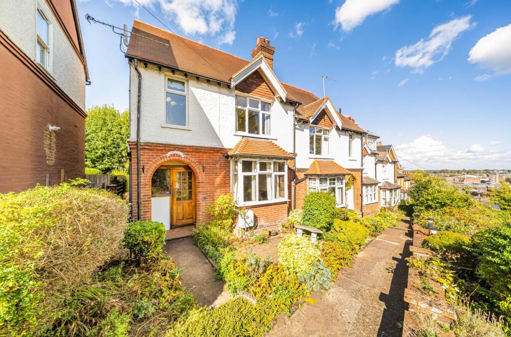 House in Guildford - View 5