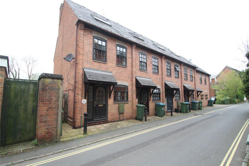 Main image of property: The Moorings, School Lane, Buckingham, MK18