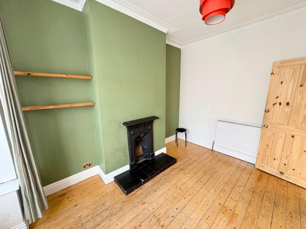 House in Sandwell, West Midlands - View 2