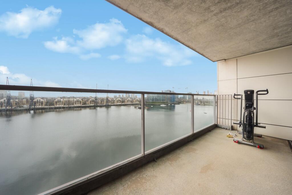 Main image of property: Western Gateway, London, E16