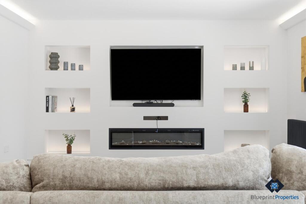 House in Brentwood, Essex - View 2