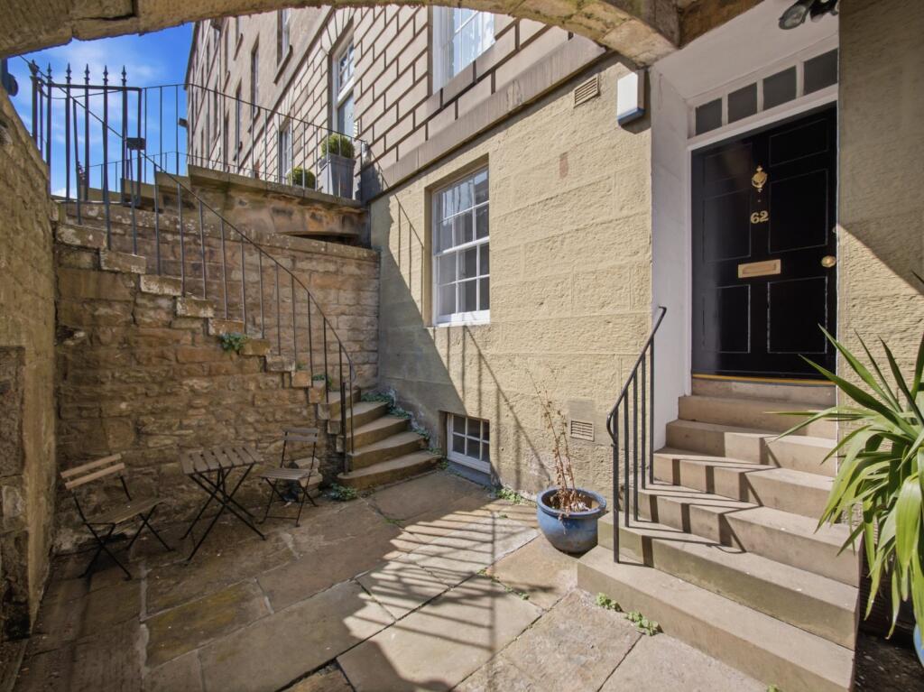 Main image of property: 62 Dundas Street, New Town, Edinburgh, EH3