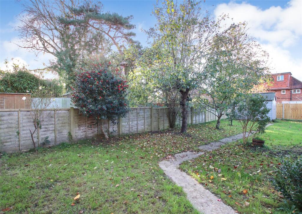 Filton Road, Lymington, Hampshire, SO41 photo 2
