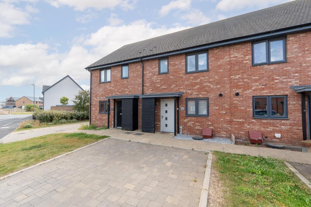 3-bed terraced on Heathcote Crescent, Alconbury Weald, Huntingdon, Cambridgeshire, PE28 4LW, £173,250