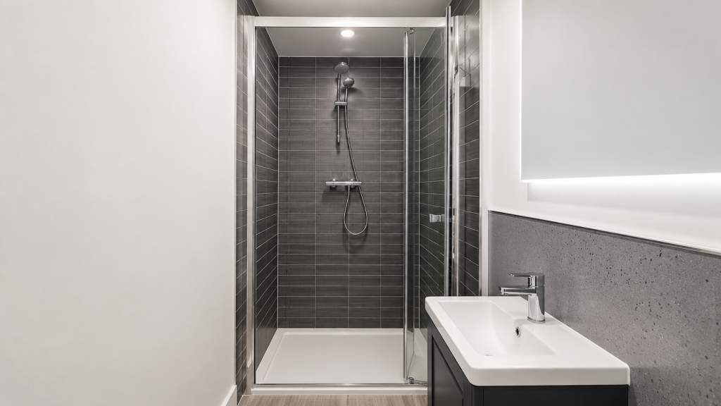 Apartment in Bradford - View 3