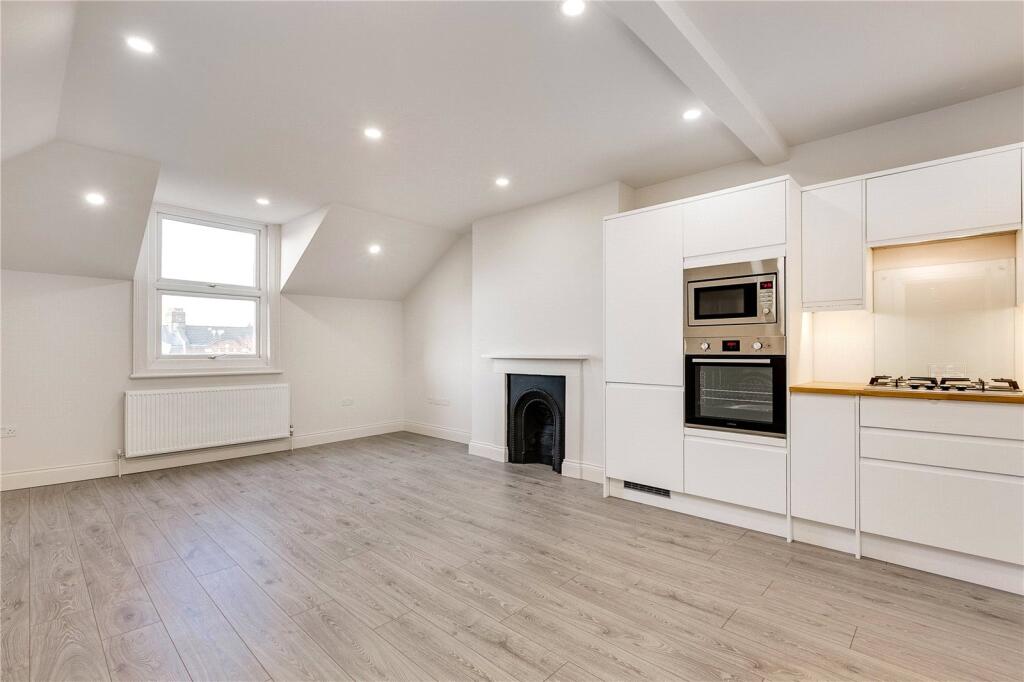 Apartment in London - View 4