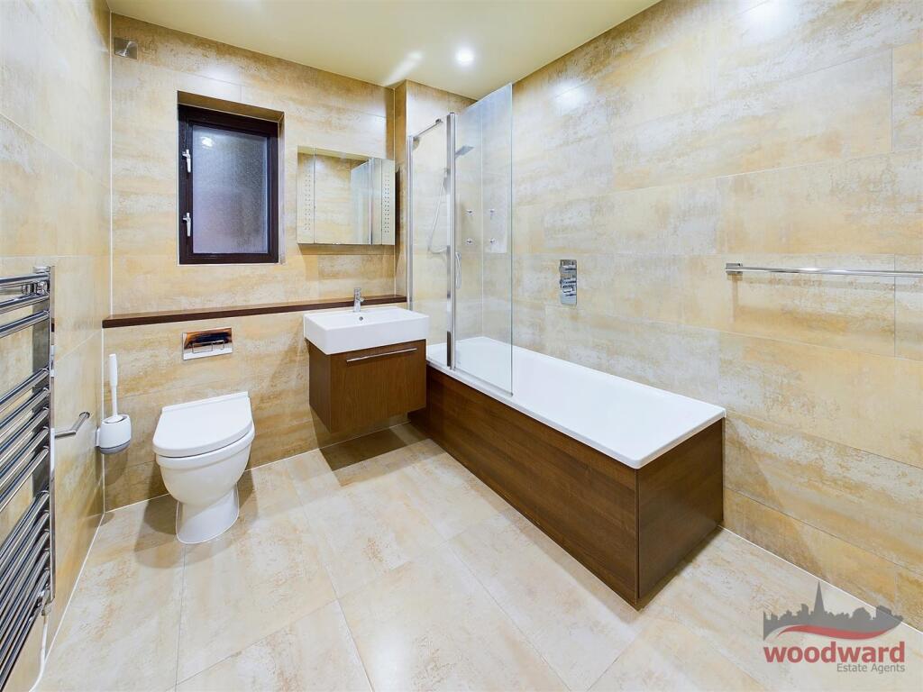 Apartment in Harrow - View 3